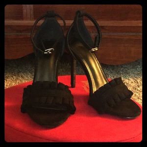 Elegant Stiletto Heel Ruffle Sandals